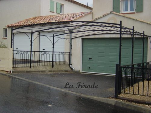 Carport sur mesure à Pont Royal dans les Bouches du Rhône