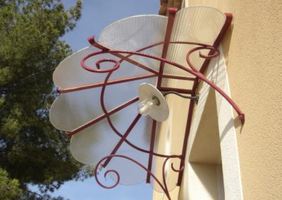 Marquise pour porte entrée en demi cercle à Marseille