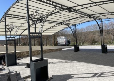 Pergola Mariage en fer forgé avec bâche