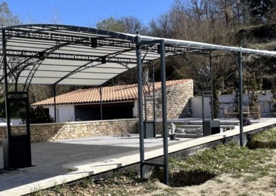 pergola mariage en fer forgé