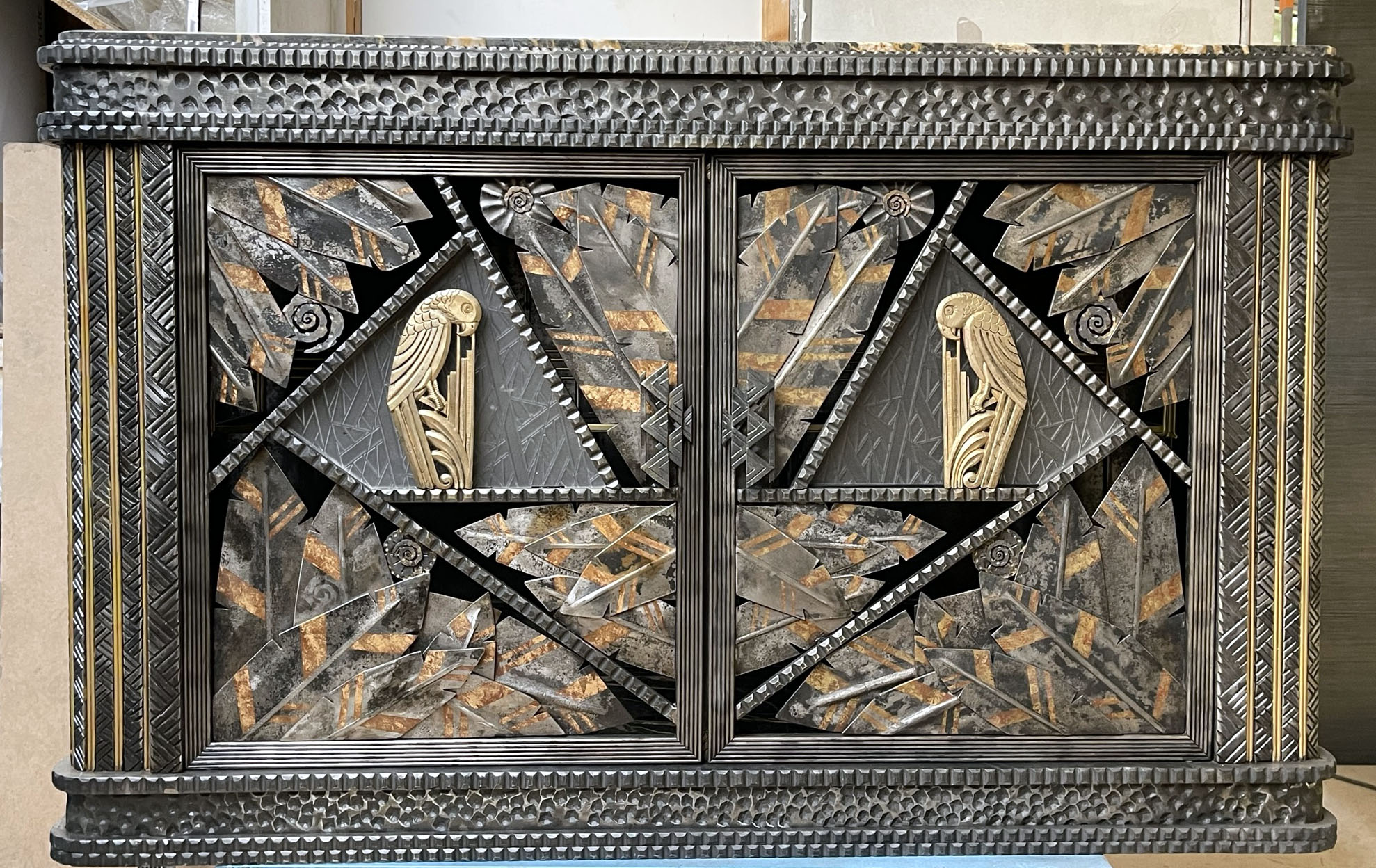 console art déco style Edgar Brandt table basse art déco