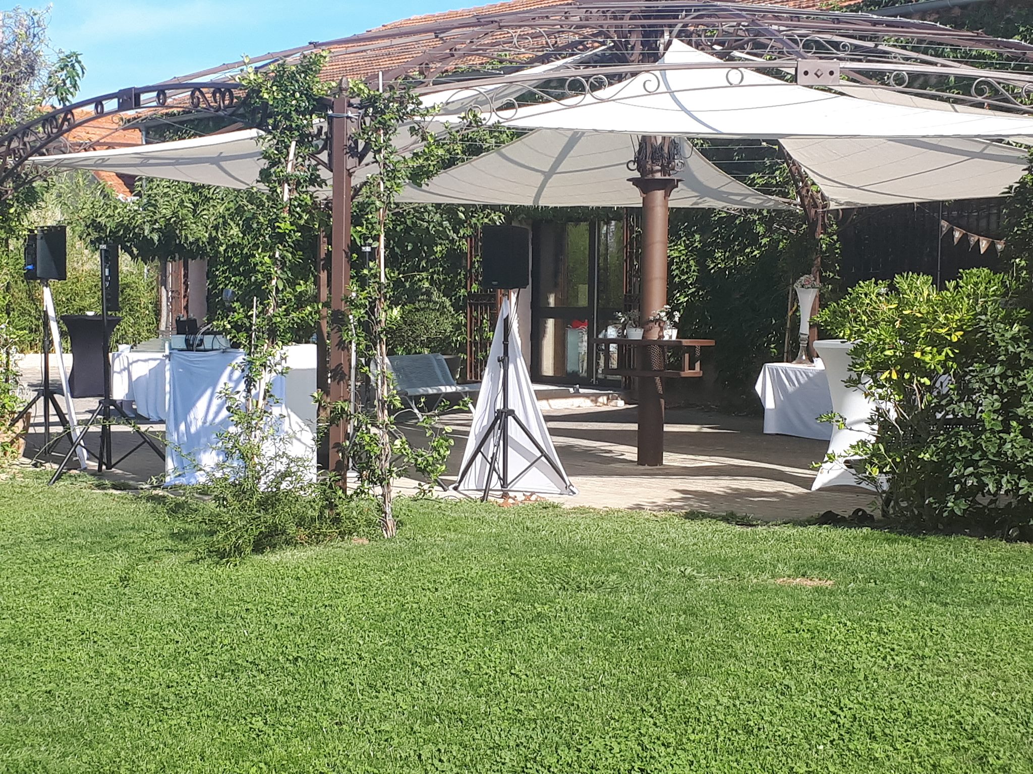 gloriette pour mariage ou bapteme