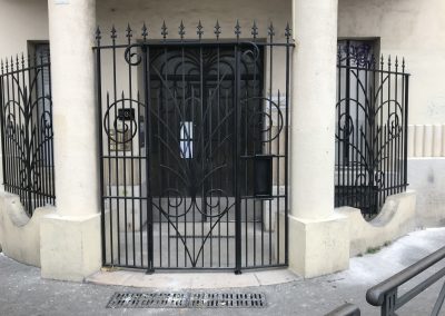 Grille de défense pour porte d’entrée à Marseille