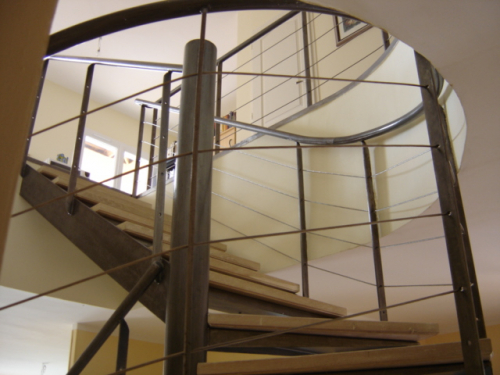 escalier métallique quart tournant à Istres